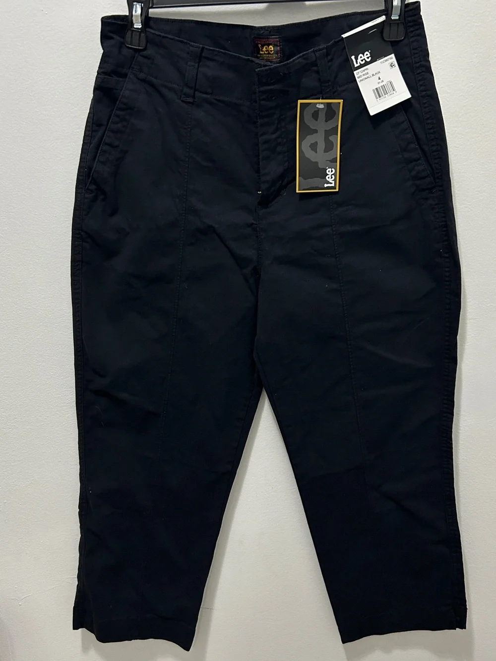 Lee Women’s Mid Rise 23” Capri Pants Black Size 10 Stretch NWT Cotton